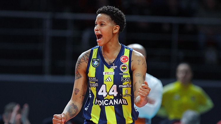 Fenerbahçe Medicana, Evinde Rakiplerine Set Vermedi!