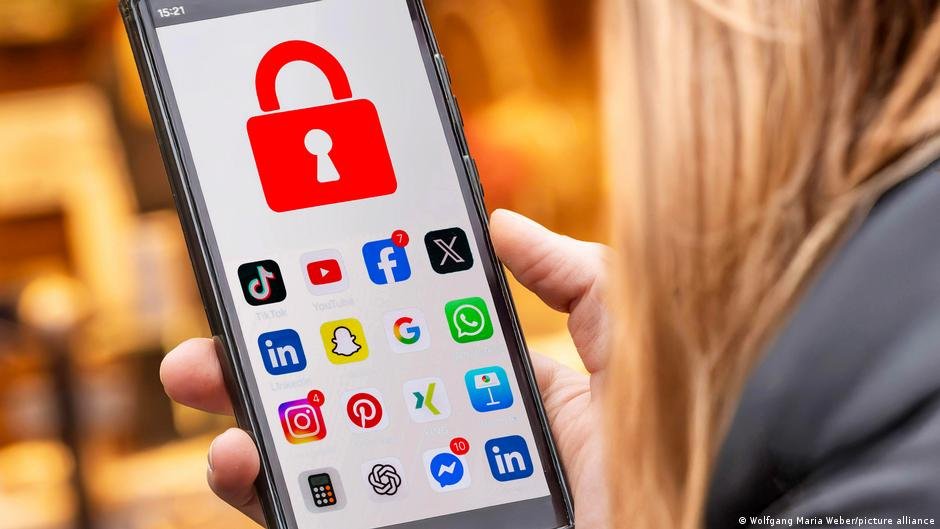 Sosyal Medya: Kimlik Doğrulamanın Türkiye'ye Etkileri Neler?