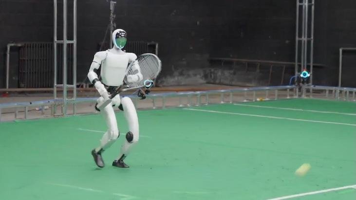 İnsansı Robot Tenis Oynadı: Başarıyla %96 Isabet Etti