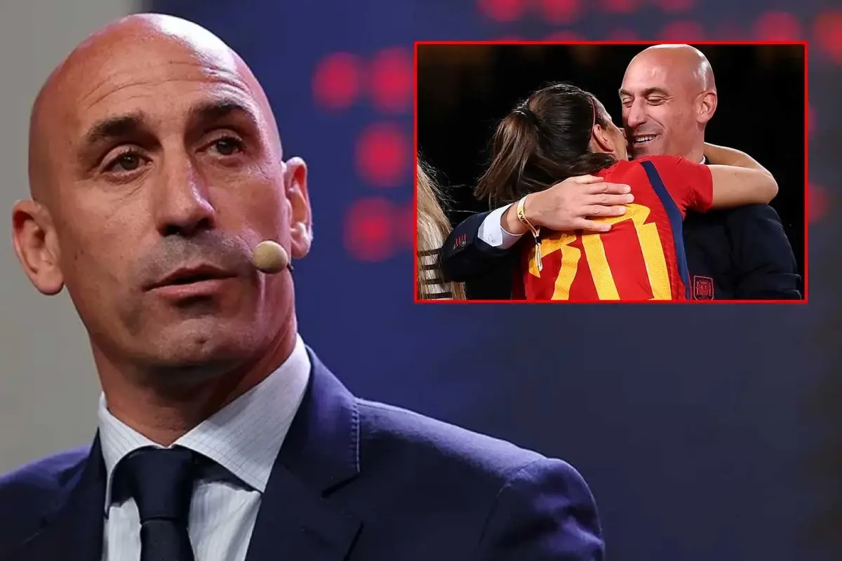 İspanya'da Kadın Futbolcuyu Öpen Başkana Para Cezası