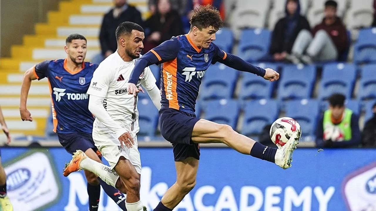 Başakşehir, Gaziantep FK’yı Farklı Geçti: Burak Yılmaz’ın Dönüşü Yaramadı