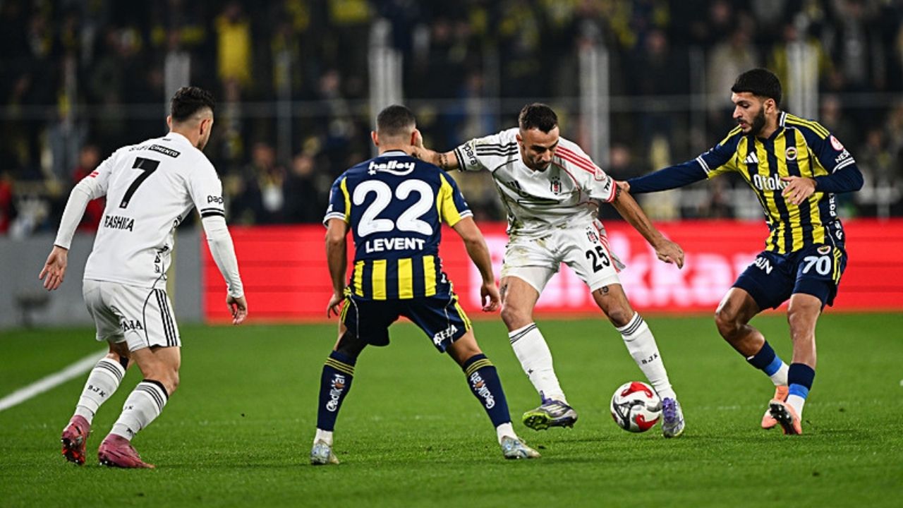 Trabzonspor Transferde Hız Kesmiyor: Fenerbahçe ve Galatasaray’dan İsimler Listede
