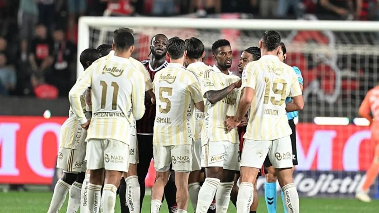 Fenerbahçe’de Ocak Ayı İçin Büyük Operasyon 3 Oyuncuya Veda