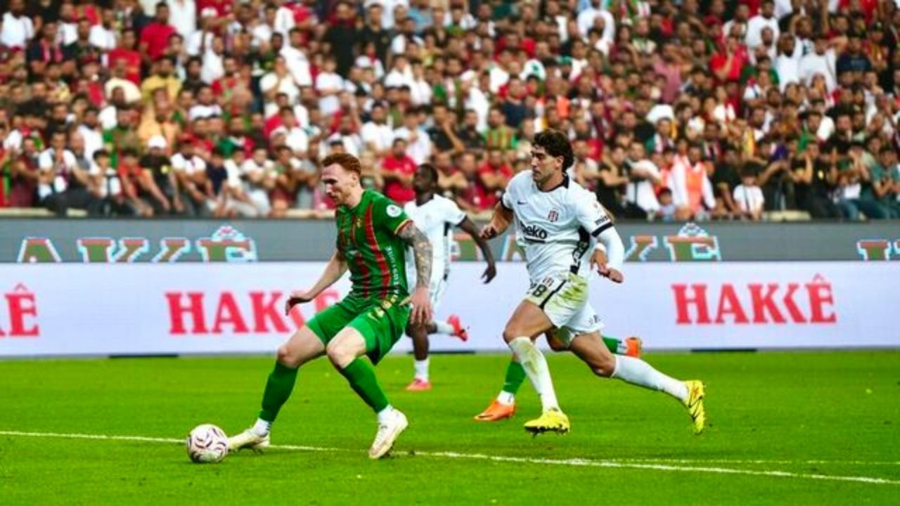 Vlahovic-Bates Pozisyonu Gündem Oldu: Trio Ekibi Kararını Açıkladı