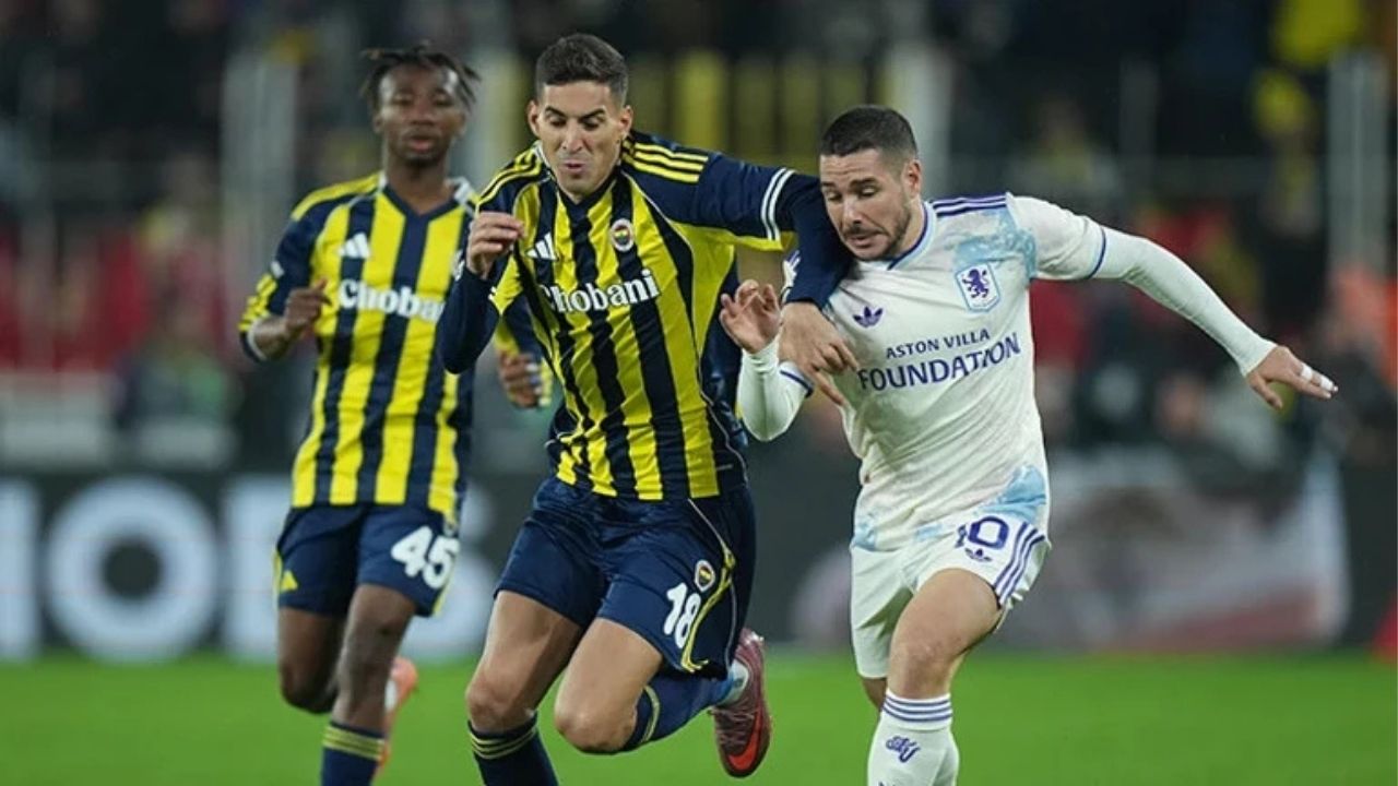 Fenerbahçe’de Mert Müldür İçin Yeni Sözleşme Gündemde