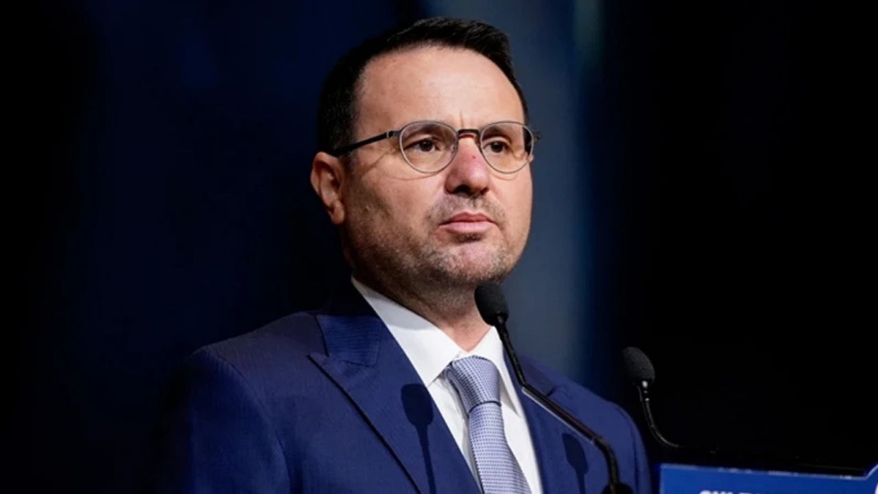 Bakan Gürlek’ten Merak Edilen Derbi Sorusuna Dikkat Çeken Yanıt