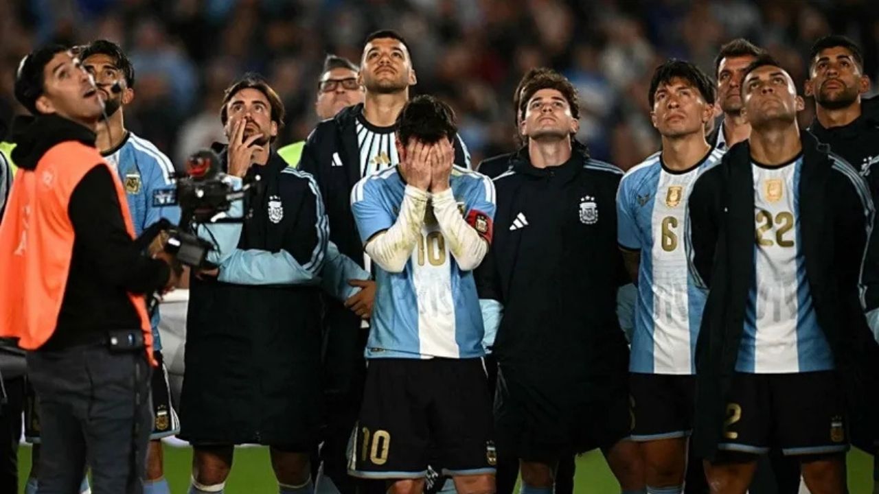 Lionel Messi Milli Takıma Gözyaşlarıyla Veda Etti, Tarihe Geçti