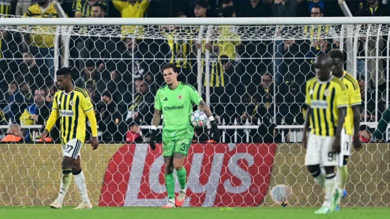 Fenerbahçe, Slavia Prag Karşısında Son Dakikada Yıkıldı: 2-2