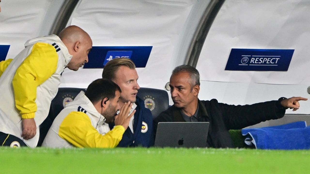 Fenerbahçe'de Slavia Prag Beraberliği Sonrası İki İsme Büyük Tepki
