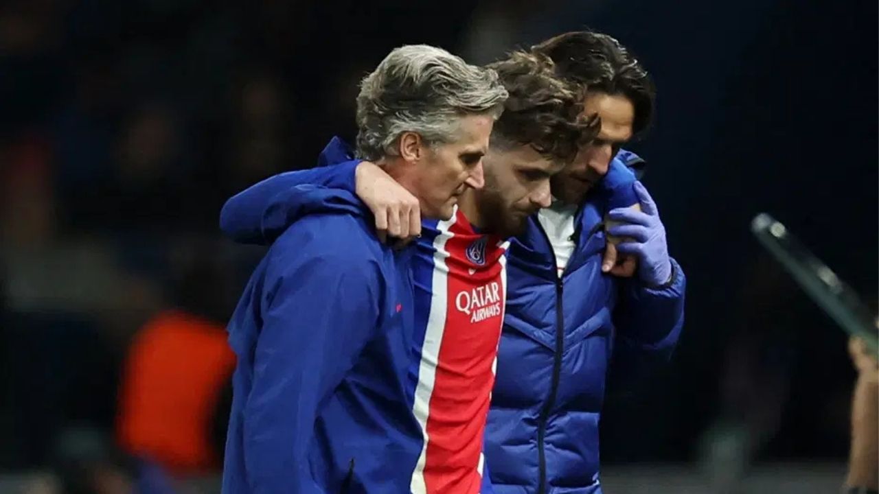 PSG Barcelona’yı 4-2 Yendi, Kvaratskhelia’nın Sakatlığı Korkuttu