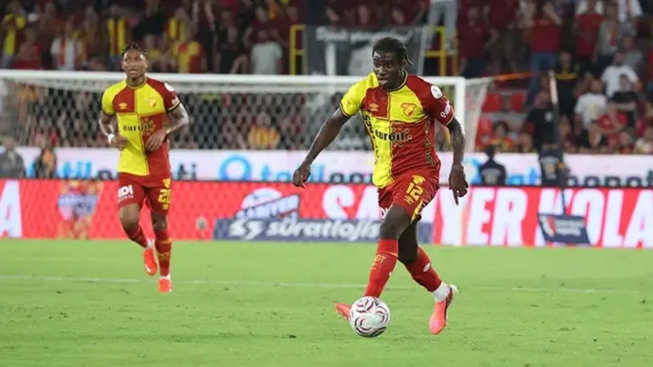 Göztepe’de Richard Akonnor Sevinci: Genç Sol Bek Formunu Yükseltiyor