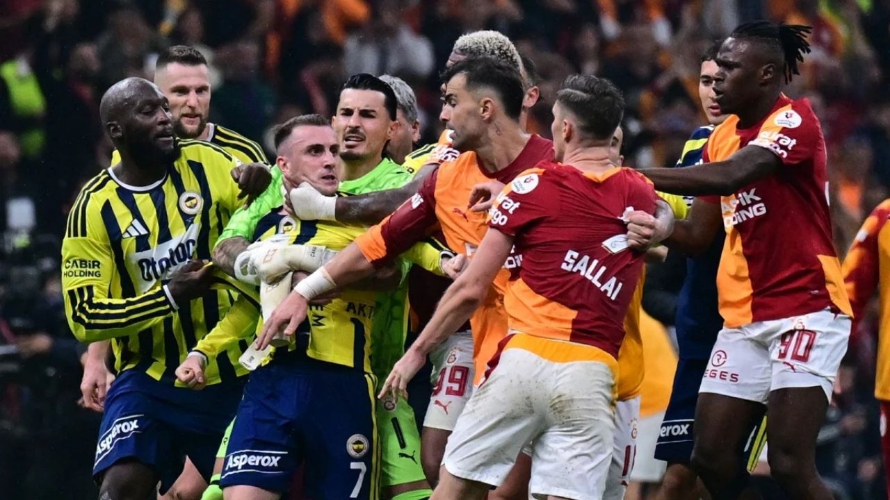 Derbi Sonrası Kırmızı Kart Gören Futbolcular Belli Oldu
