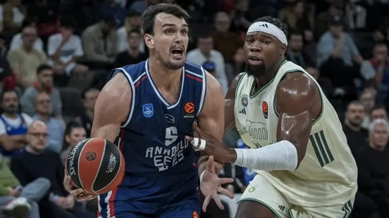 Anadolu Efes, Panathinaikos’u Sahasında 83-68 Mağlup Etti
